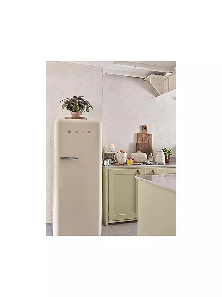 SMEG | Hervidor de agua estilo retro años 50 1,7 l crema KLF03CREU | 