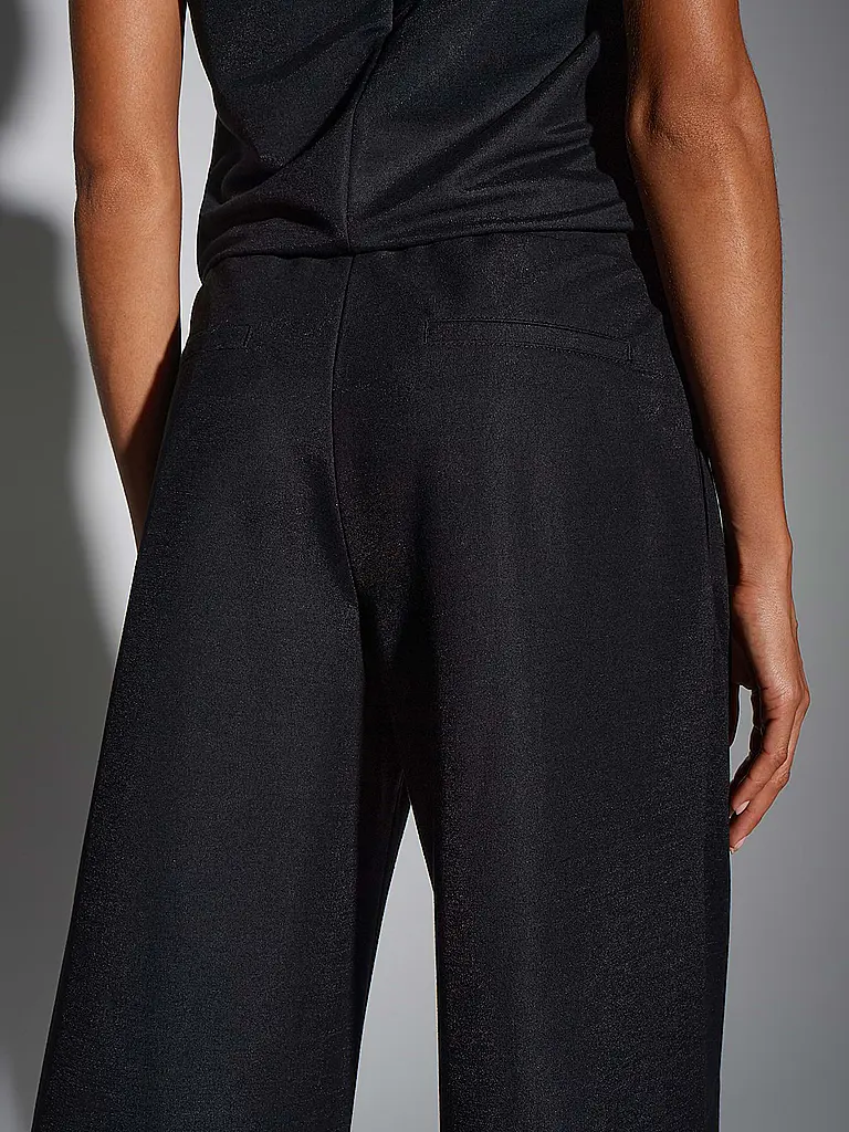 SOMEDAY | Mono CINEA | Negro