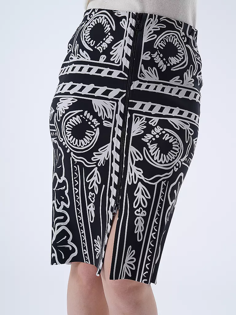 SPORTALM | Businessrock | Negro