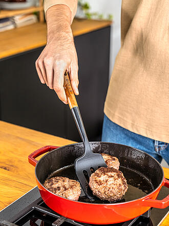 STAUB | Espátula ranurada de 31 cm de acacia / silicona