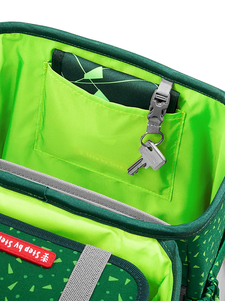 STEP BY STEP | Set de mochila escolar BASIS Green Graphics | Verde oscuro