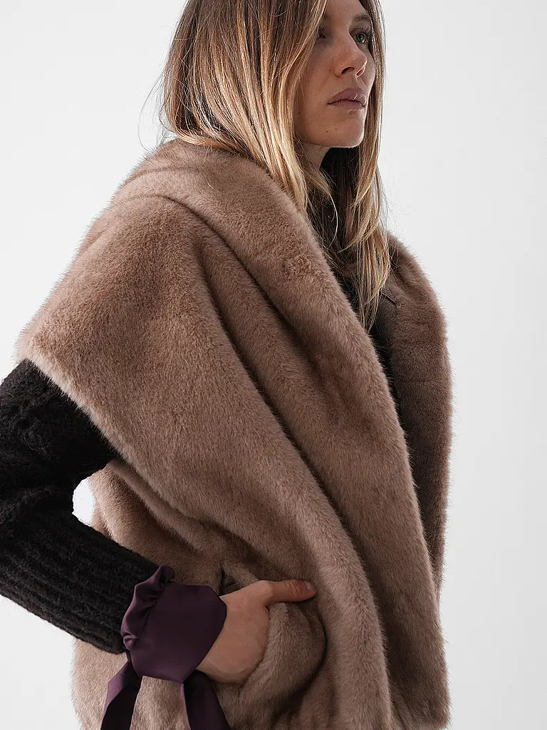 STUDIO AR | Chaqueta reversible con aspecto de piel MINK | 
