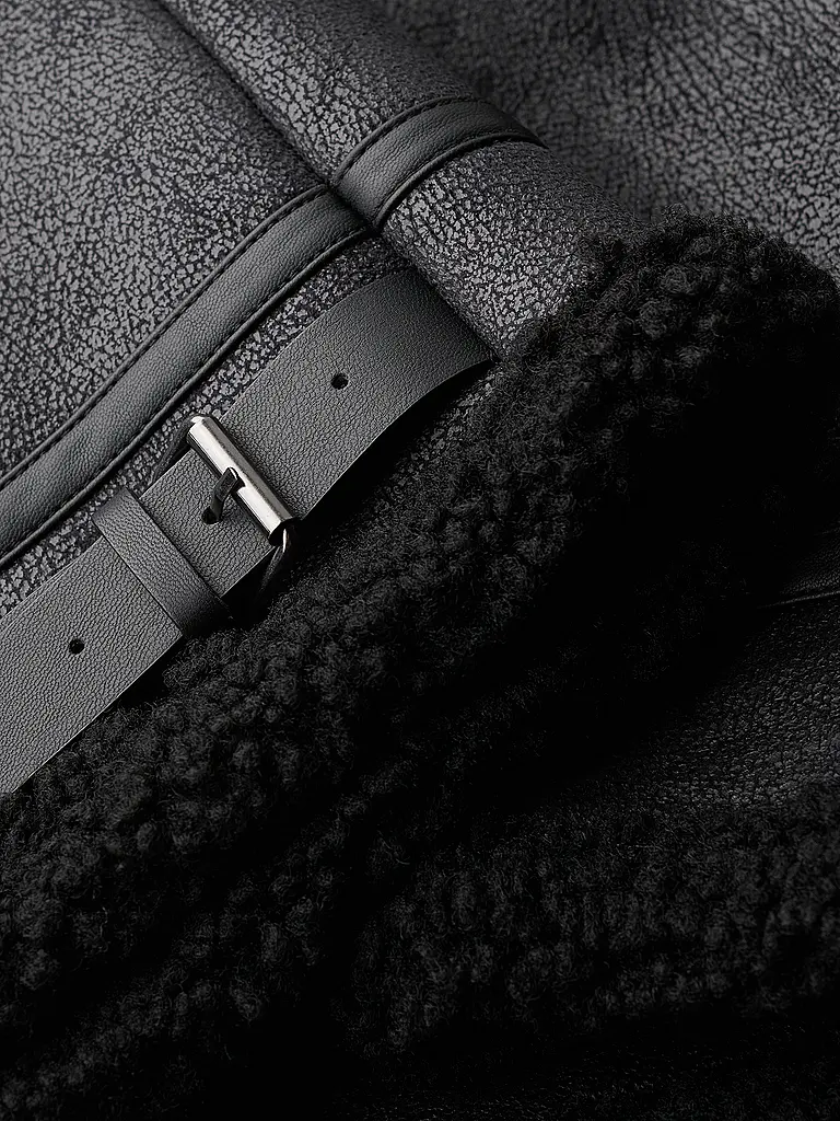 SUPERDRY | Blusón de imitación de cuero | Negro