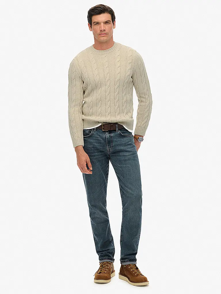 SUPERDRY | Pullover
Marke: SUPERDRY
Farbe: beige
Kategorien: Moda, Hombre

Ärmellänge: Manga larga
Ausschnitt: Cuello redondo
Material: Punto, Lana, Poliacrílico / Acrílico
Musterung: Liso
Details: Logo, Punto trenzado | Beige