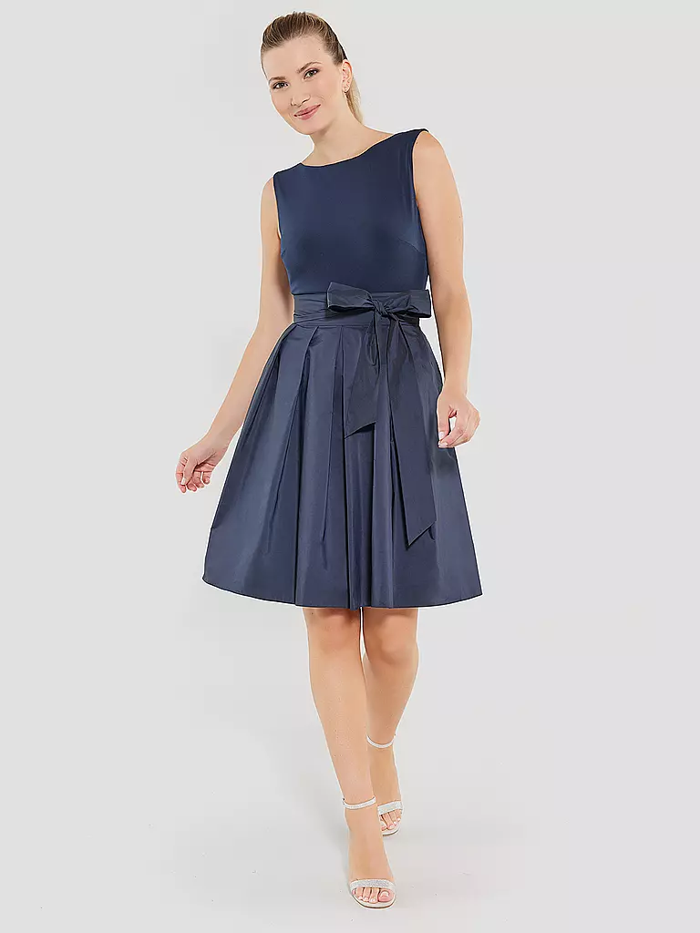 SWING | Vestido de cóctel | Azul oscuro
