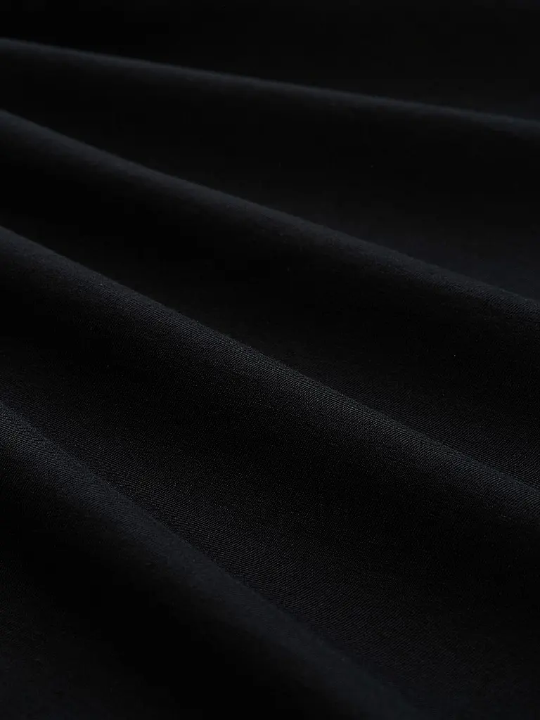 TOM TAILOR | Camiseta
Marca: TOM TAILOR
Color: negro
Categorías: Moda,Mujer
Largo de manga: Manga corta
Escote: Cuello redondo
Material: Jersey,Algodón,Elástico
Diseño: Estampado
Corte (Prenda superior): Regular
Estilo: Casual |