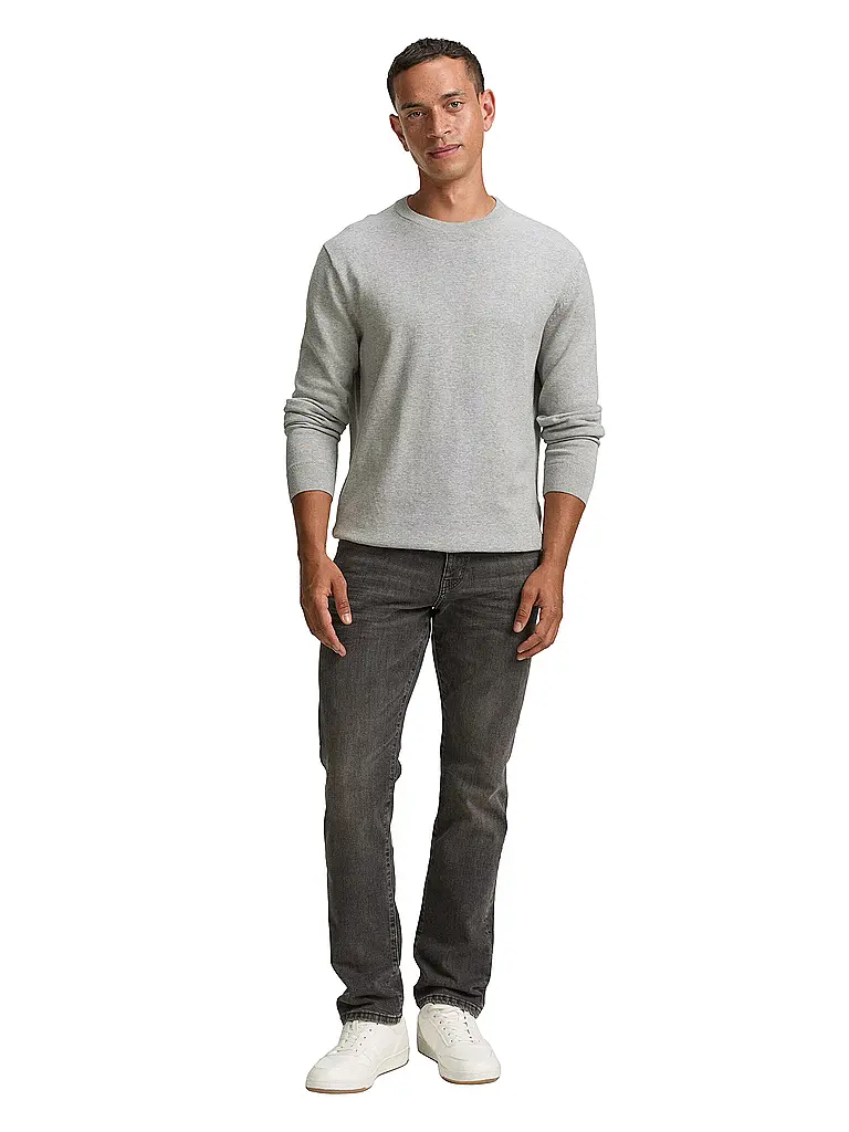 TOM TAILOR | Producto: Pullover
Marca: TOM TAILOR
Color: gris
Categorías: Moda, Hombre

Largo de manga: Manga larga
Escote: Cuello redondo
Material: Punto, Algodón
Diseño: Liso
Corte (Prenda superior): Regular
Estilo: Casual | Gris
