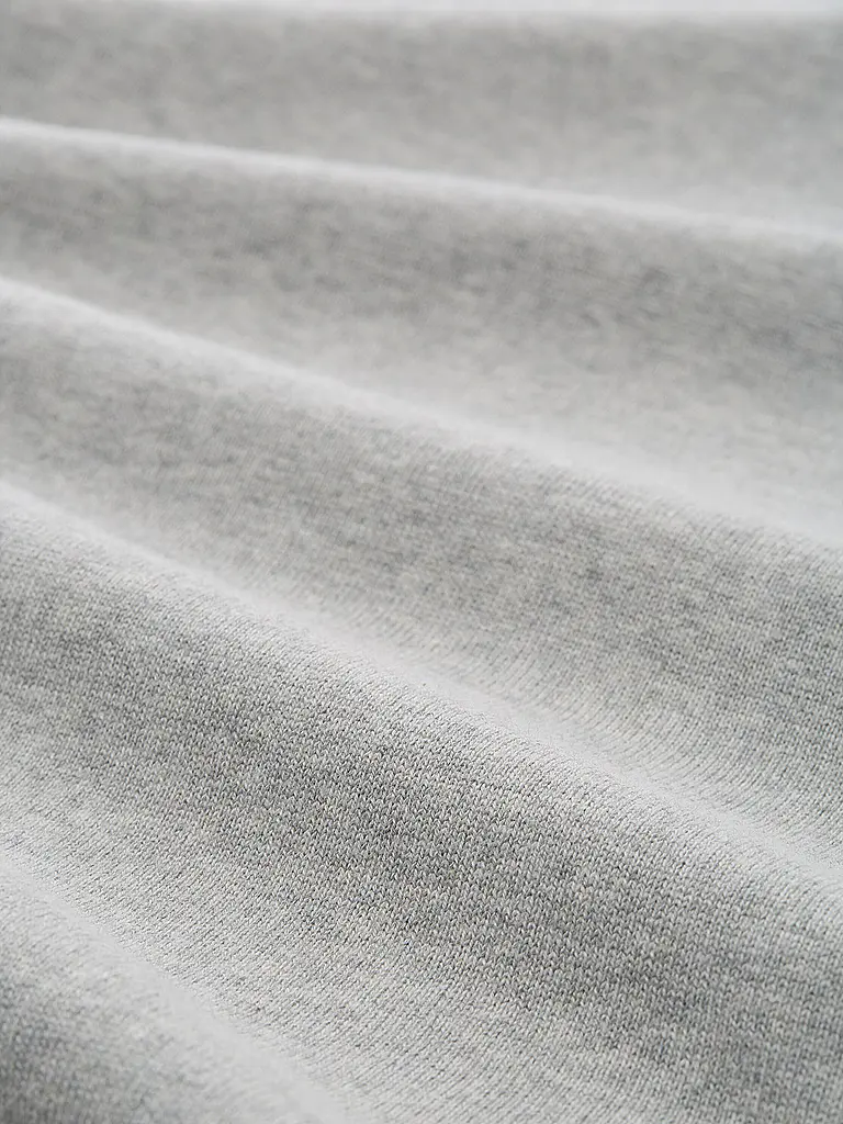 TOM TAILOR | Producto: Pullover
Marca: TOM TAILOR
Color: gris
Categorías: Moda, Hombre

Largo de manga: Manga larga
Escote: Cuello redondo
Material: Punto, Algodón
Diseño: Liso
Corte (Prenda superior): Regular
Estilo: Casual | Gris