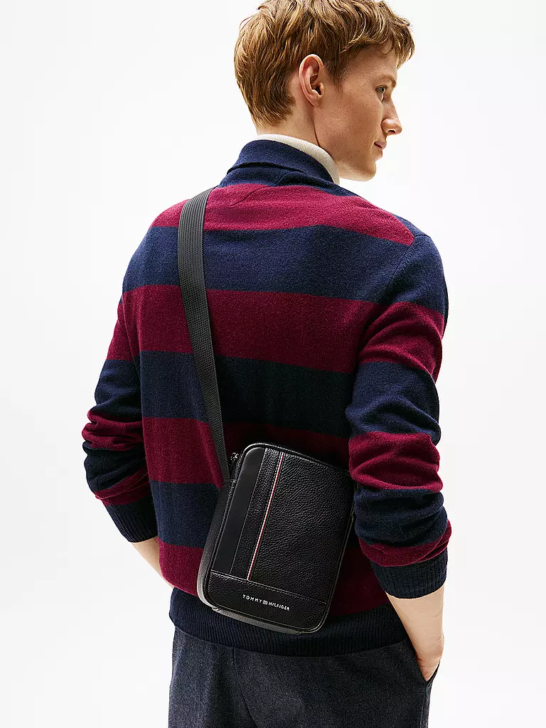 TOMMY HILFIGER | Bandolera TH CENTRAL | Negro