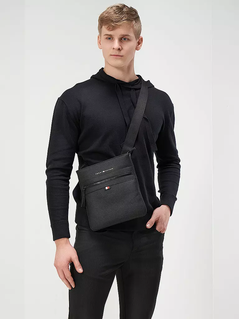 TOMMY HILFIGER | Bolso - Crossbody Essential | Negro