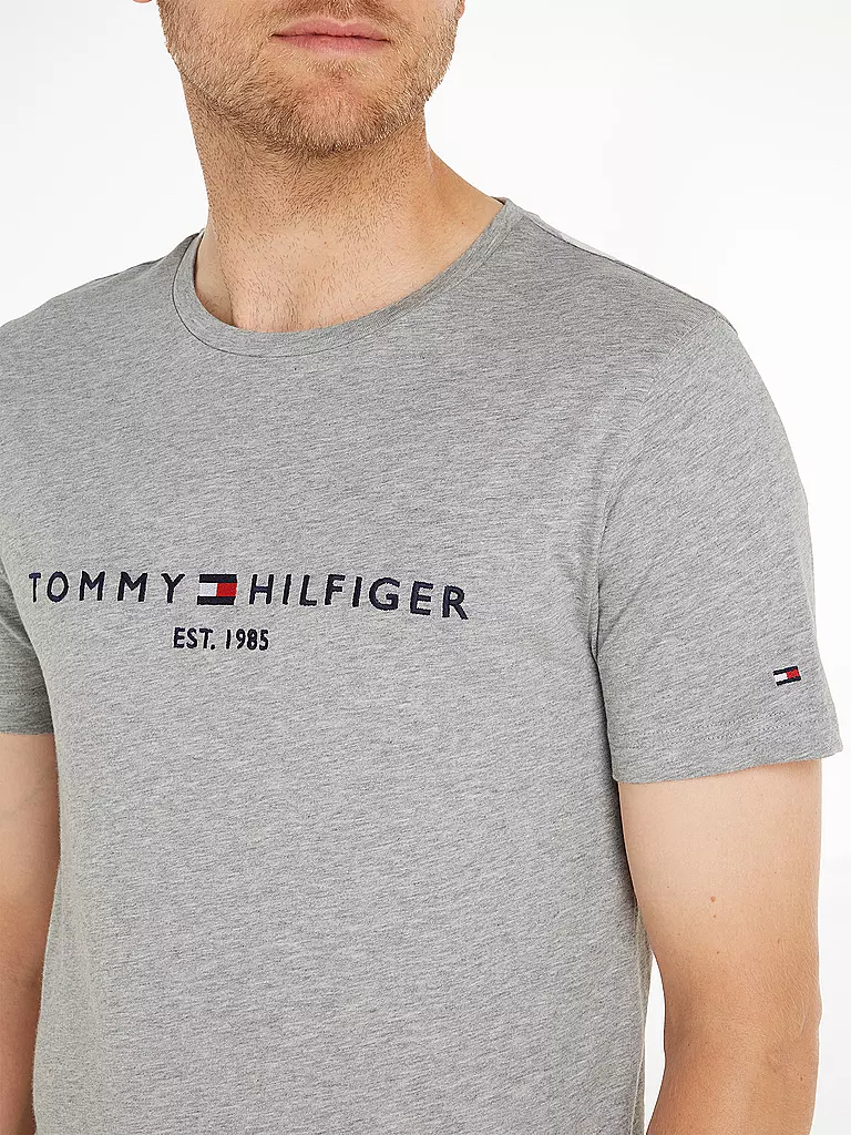 TOMMY HILFIGER | Camiseta "Core Basic" | Gris