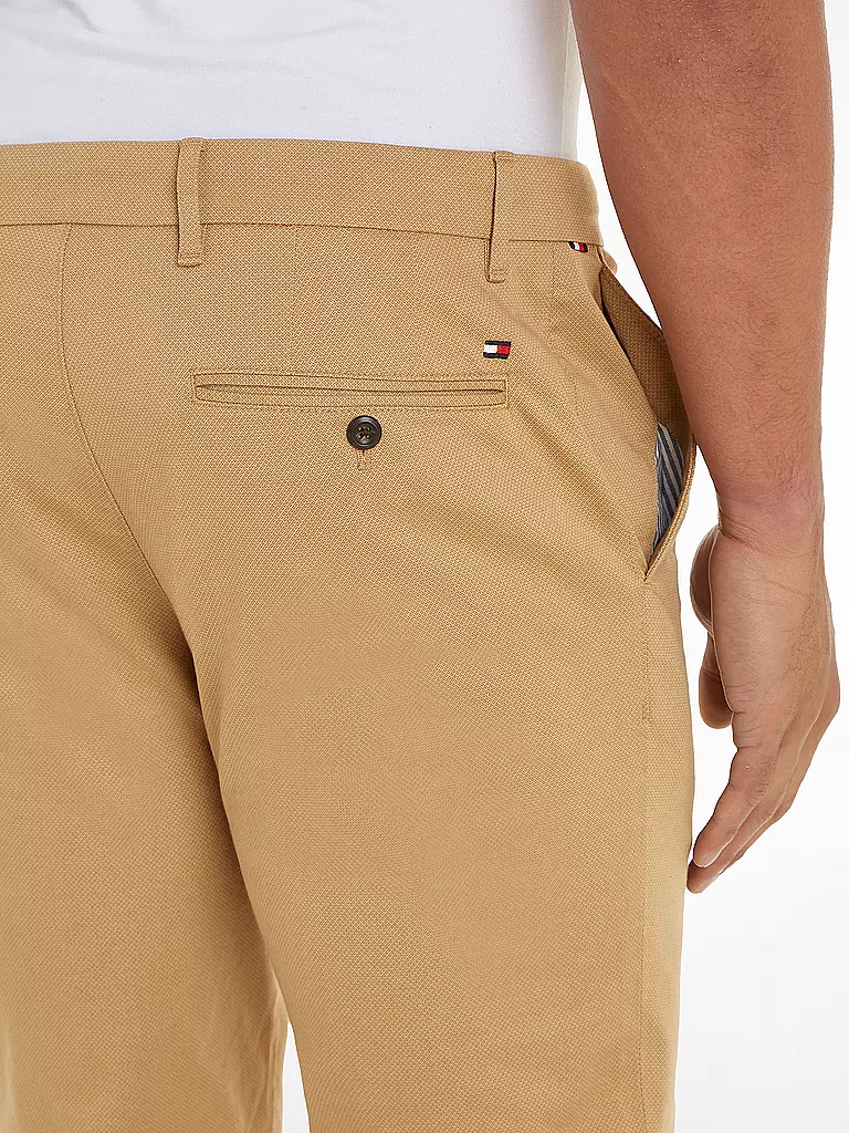 TOMMY HILFIGER | Chino Straight Fit DENTON | Marrón claro