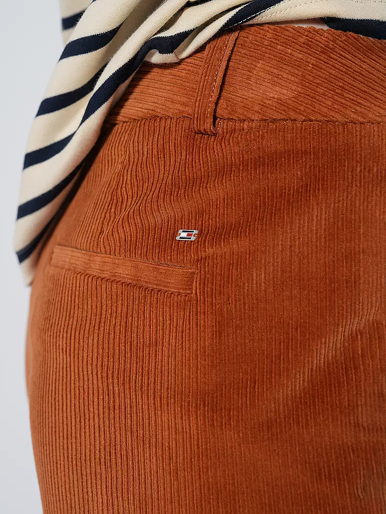 TOMMY HILFIGER | Cordhose Relaxed Straight Fit | Naranja