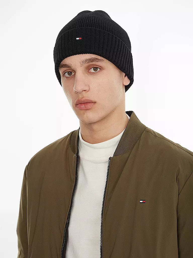TOMMY HILFIGER | Mütze - Haube ESSENTIAL  | Negro