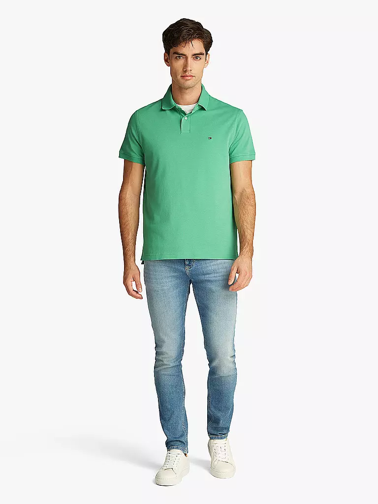 TOMMY HILFIGER | Polo de corte regular | grün