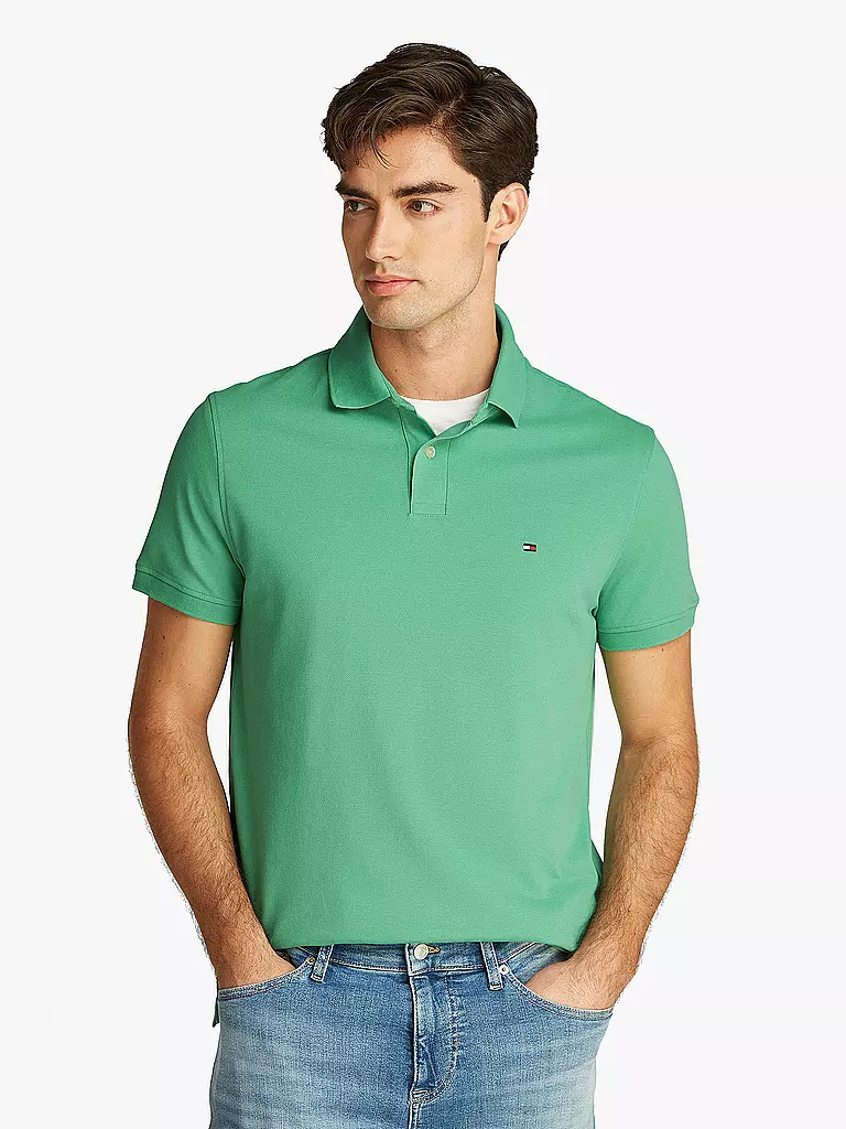 TOMMY HILFIGER | Polo de corte regular | grün
