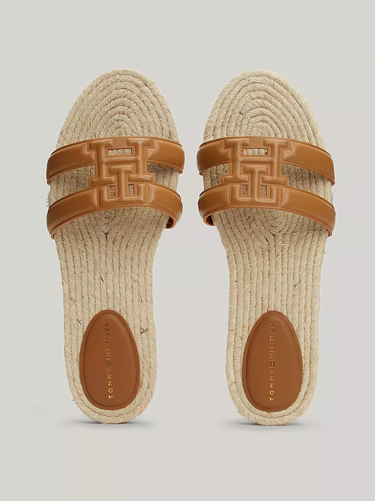 TOMMY HILFIGER | Sandalen  | Marrón