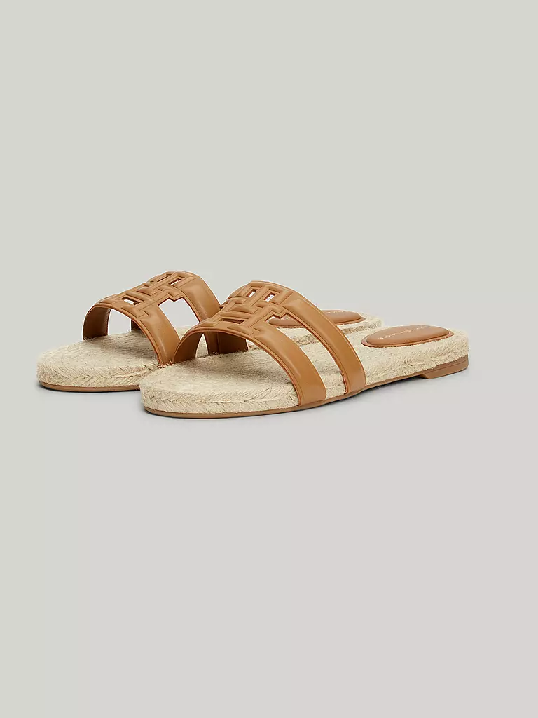 TOMMY HILFIGER | Sandalen  | Marrón