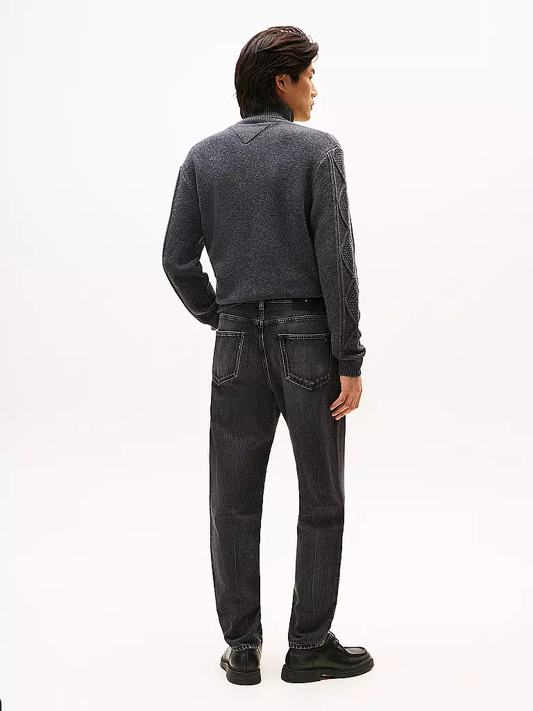 TOMMY HILFIGER | Vaqueros corte cónico | 