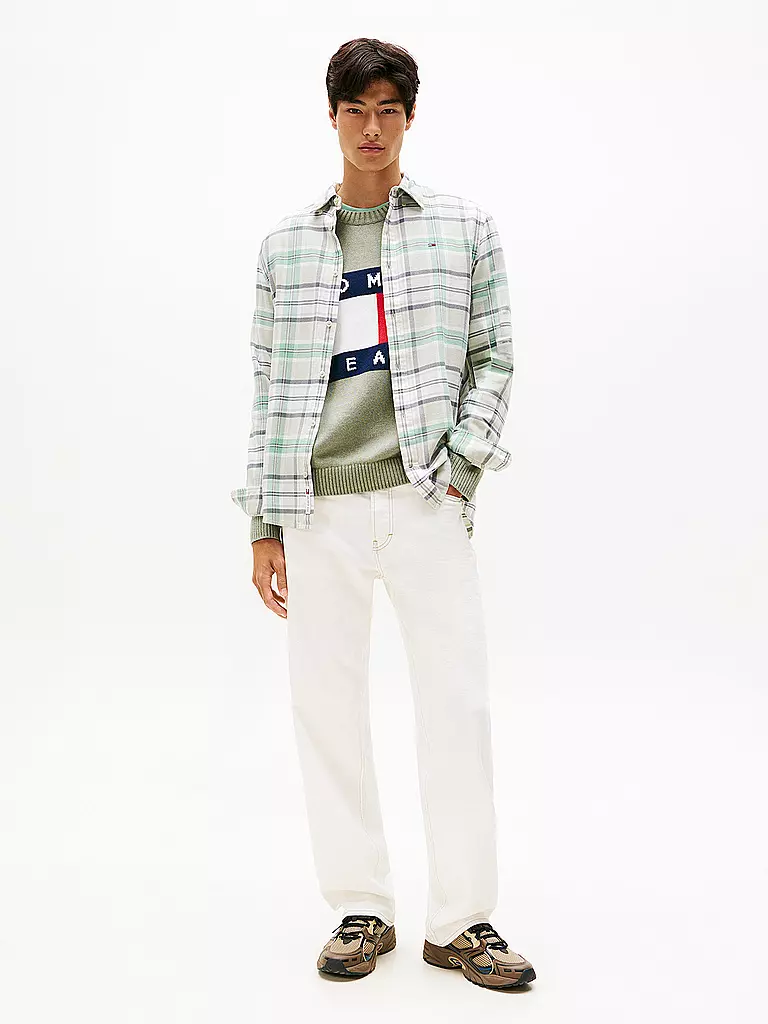 TOMMY JEANS | Camisa de corte estándar | Verde claro