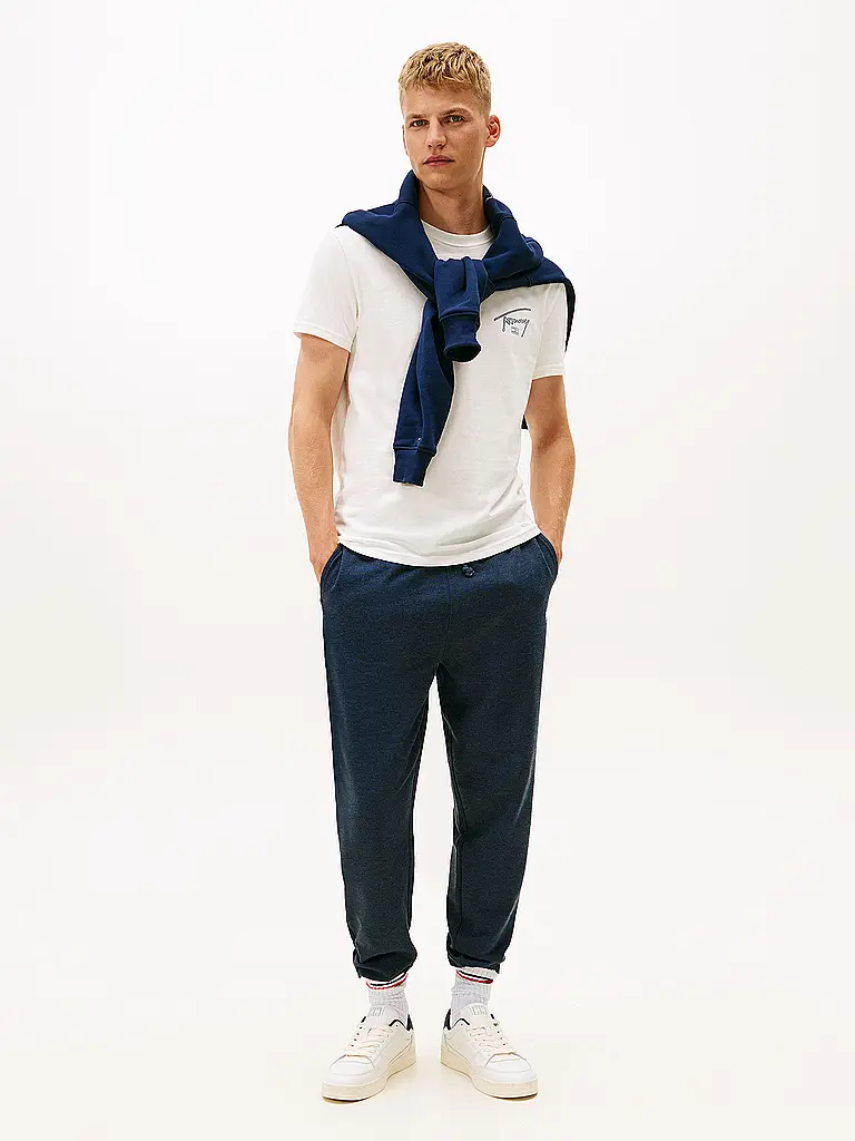 TOMMY JEANS | Camiseta
Marca: TOMMY JEANS
Color: blanco
Categorías: Moda, Hombre

Largo de la manga: Manga corta
Escote: Cuello redondo
Material: Jersey, Algodón
Diseño: Estampado
Corte (Prenda superior): Regular
Estilo: Moda joven | Blanco