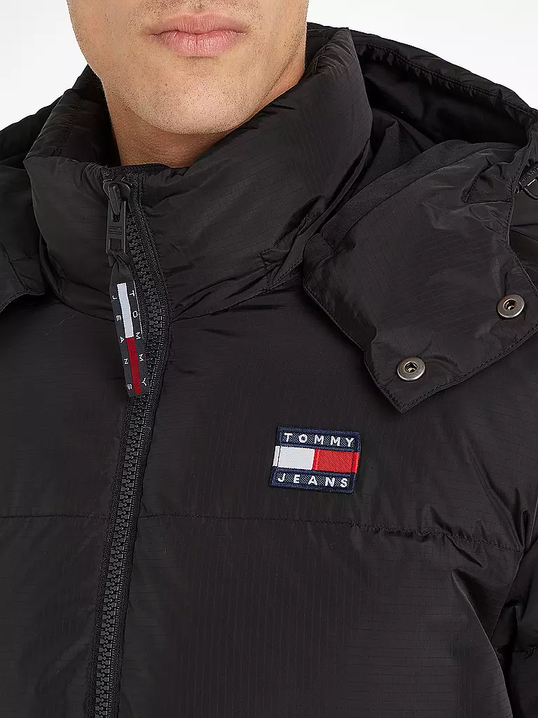 TOMMY JEANS | Daunenjacke ALASKA | Negro