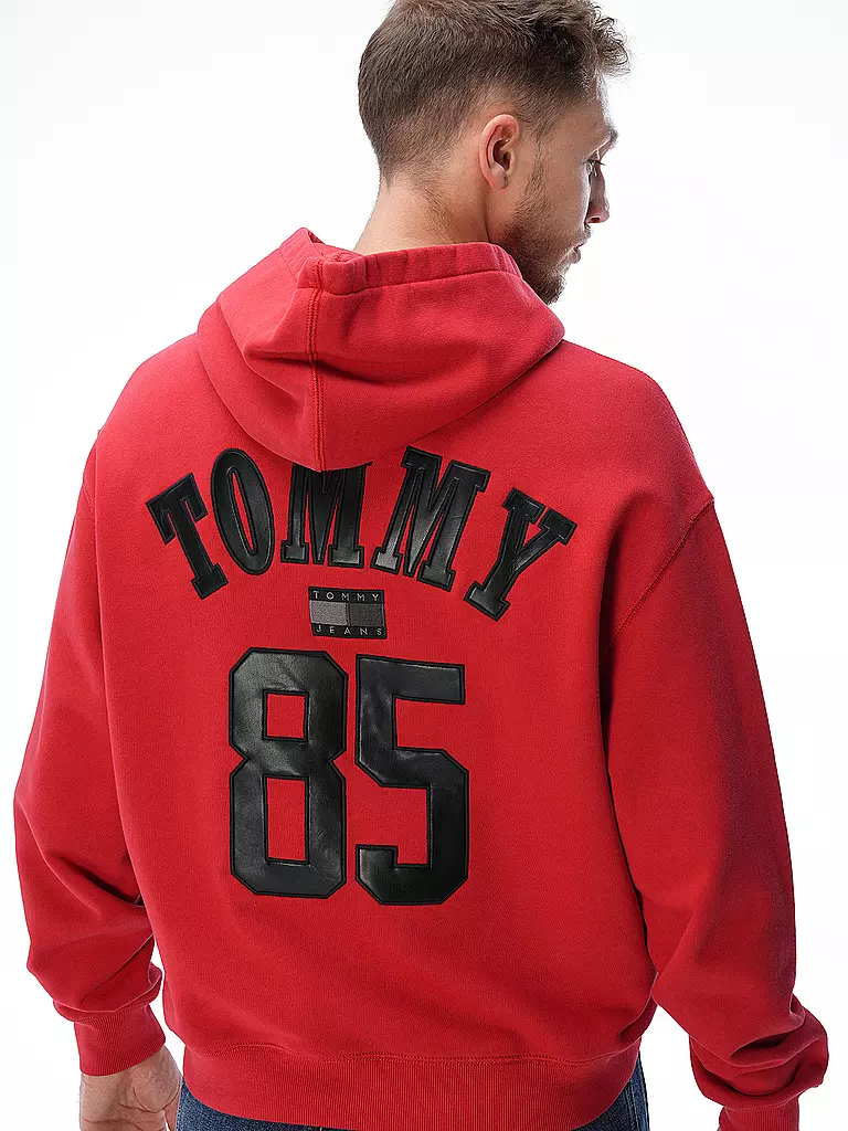 TOMMY JEANS | Kapuzensweater - Hoodie REMASTERED 1985  | Rojo