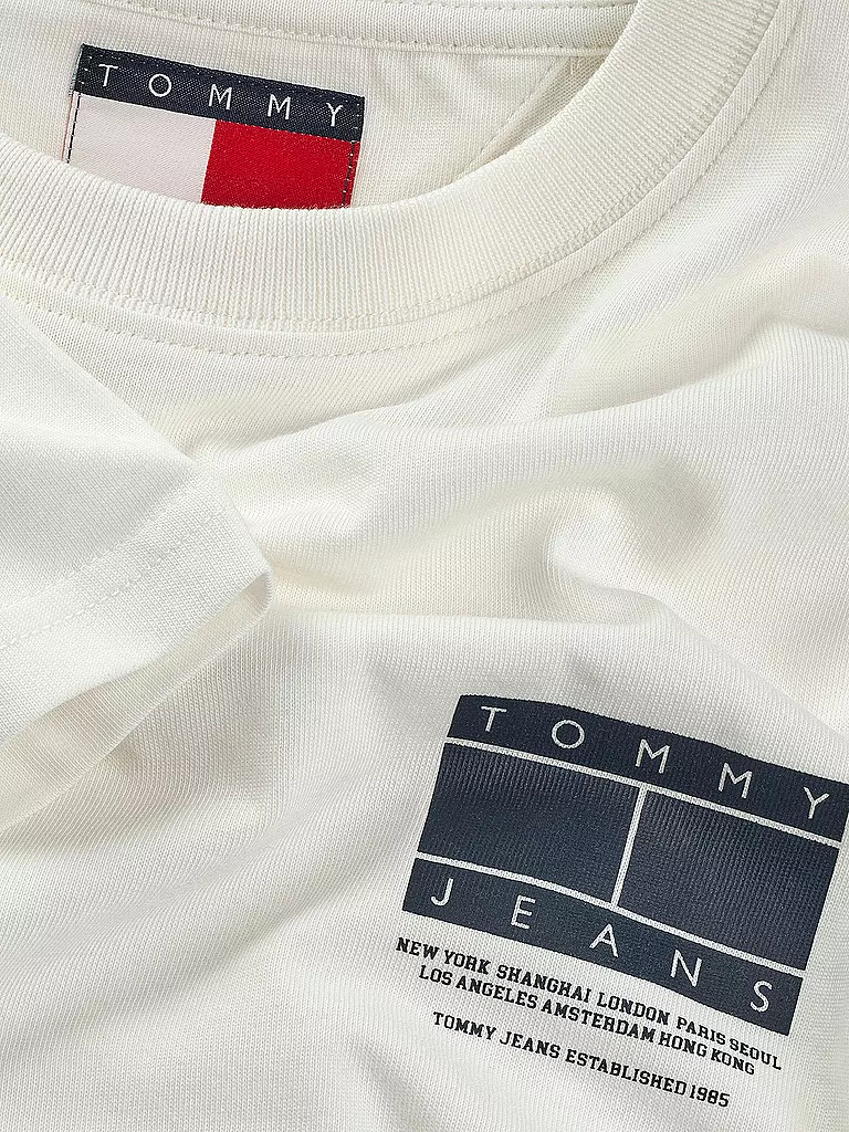 TOMMY JEANS | Nombre del producto: Camiseta
Marca: TOMMY JEANS
Color: blanco
Categorías: Moda, Hombre

Largo de manga: Manga corta
Escote: Cuello redondo
Material: Jersey, Algodón
Diseño: Logo, Estampado
Corte (Prenda superior): Regular
Estilo: Moda joven | 