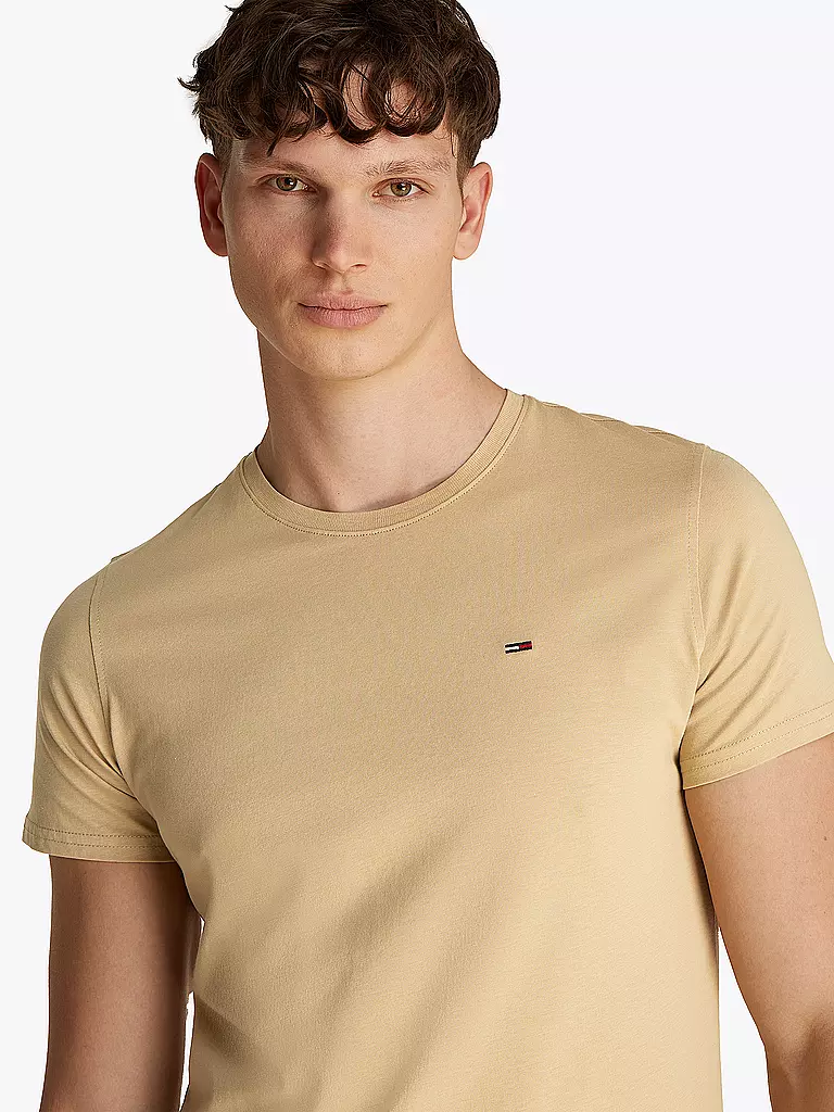 TOMMY JEANS | Nombre del producto: Camiseta | camel