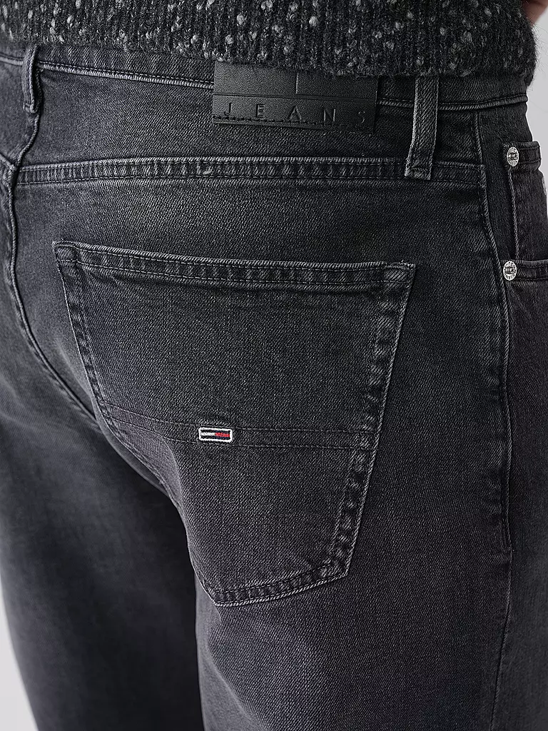 TOMMY JEANS | Vaqueros Regular Straight | Negro