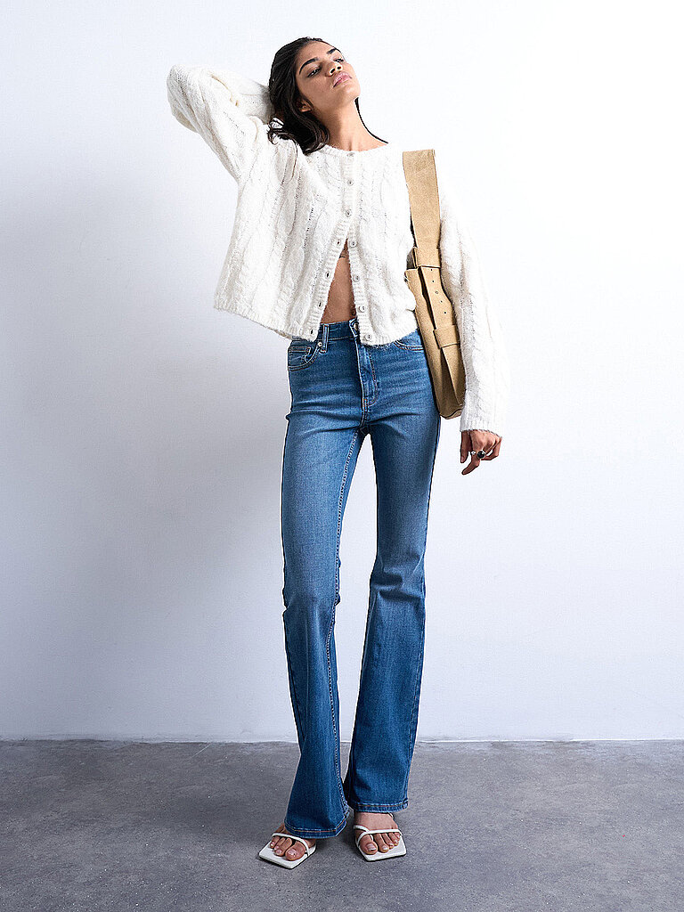 Jeans Flared Fit TSJAMIE azul 30/L32