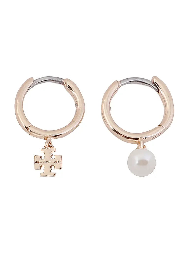 TORY BURCH | Nombre del producto: Pendientes KIRA
Marca: TORY BURCH
Color: oro
Categorías: Moda, Mujer

Material: Metal
Estilo: Glamour | Oro