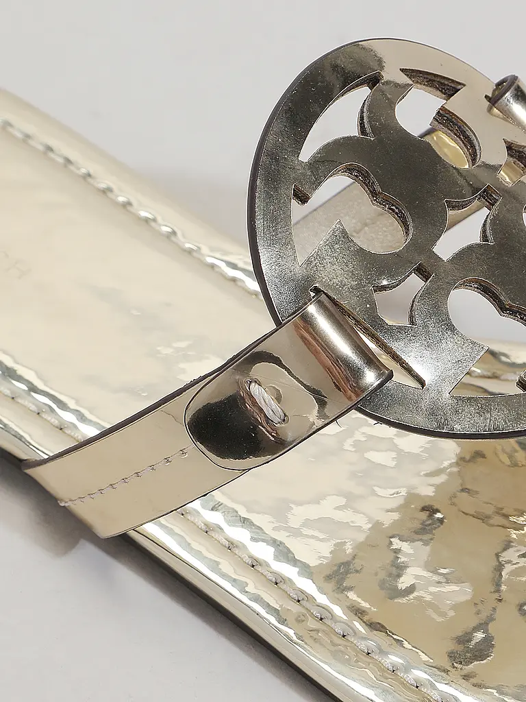 TORY BURCH | Nombre del producto: Sandalias MILLER | Oro