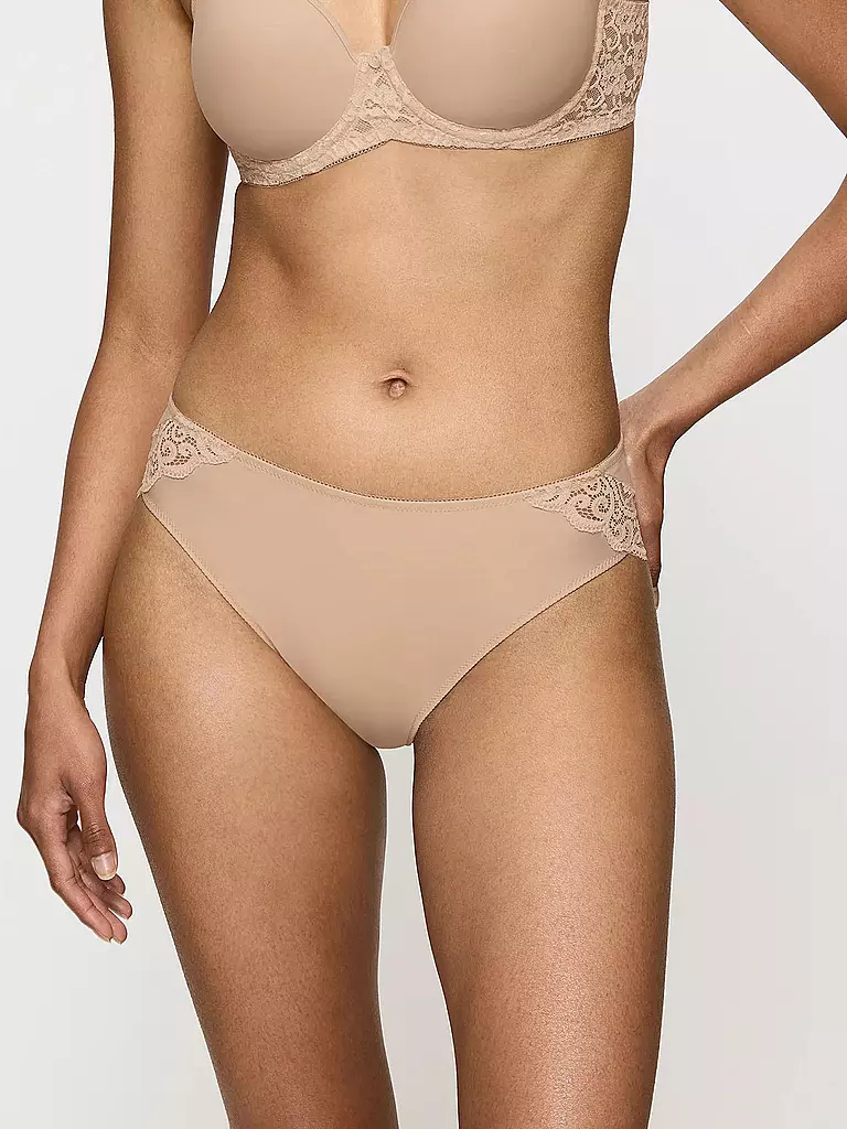 TRIUMPH | Braga AMOURETTE polvo | Beige