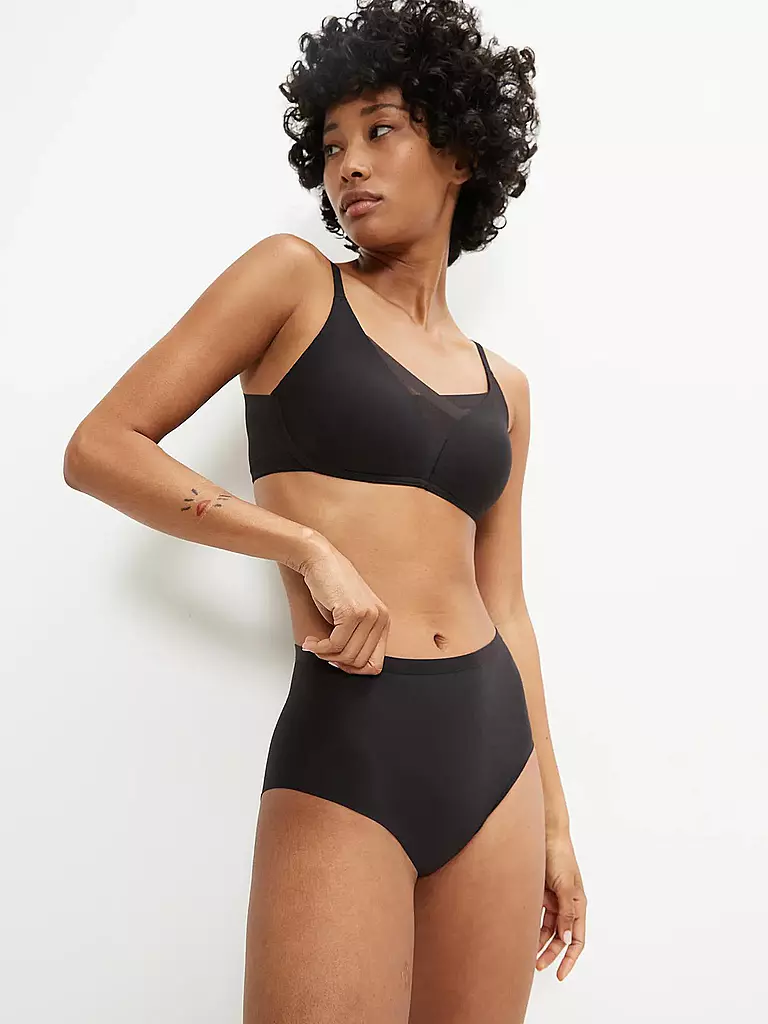 TRIUMPH | Braga Shape Smart Maxi | Negro