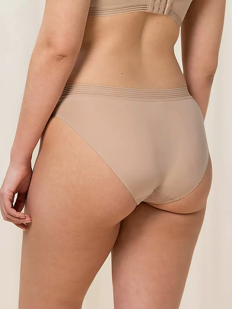 TRIUMPH | Braga Tai "Infinite Sensation" (Piel Suave) | 