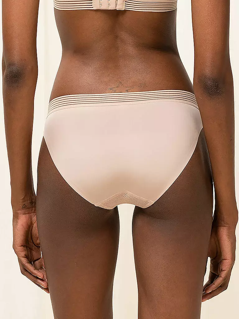 TRIUMPH | Braga Tai "Infinite Sensation" (Piel Suave) | 