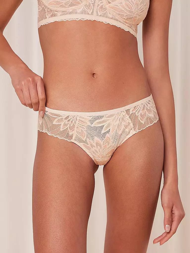 TRIUMPH | String AMOURETTE CHARM fresh powder | Crema