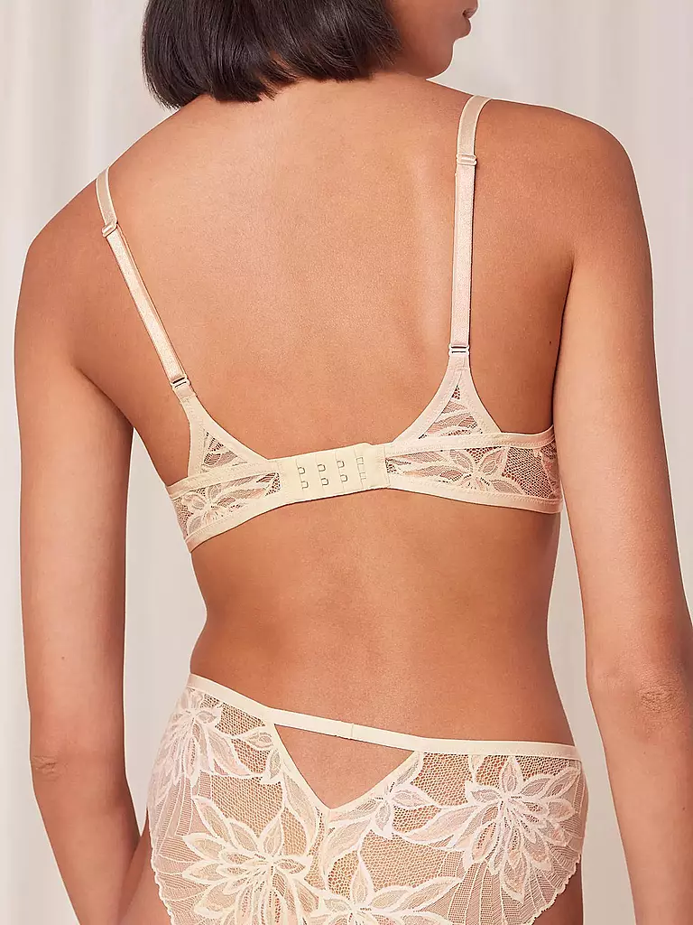 TRIUMPH | Sujetador con relleno AMOURETTE fresh powder | Crema