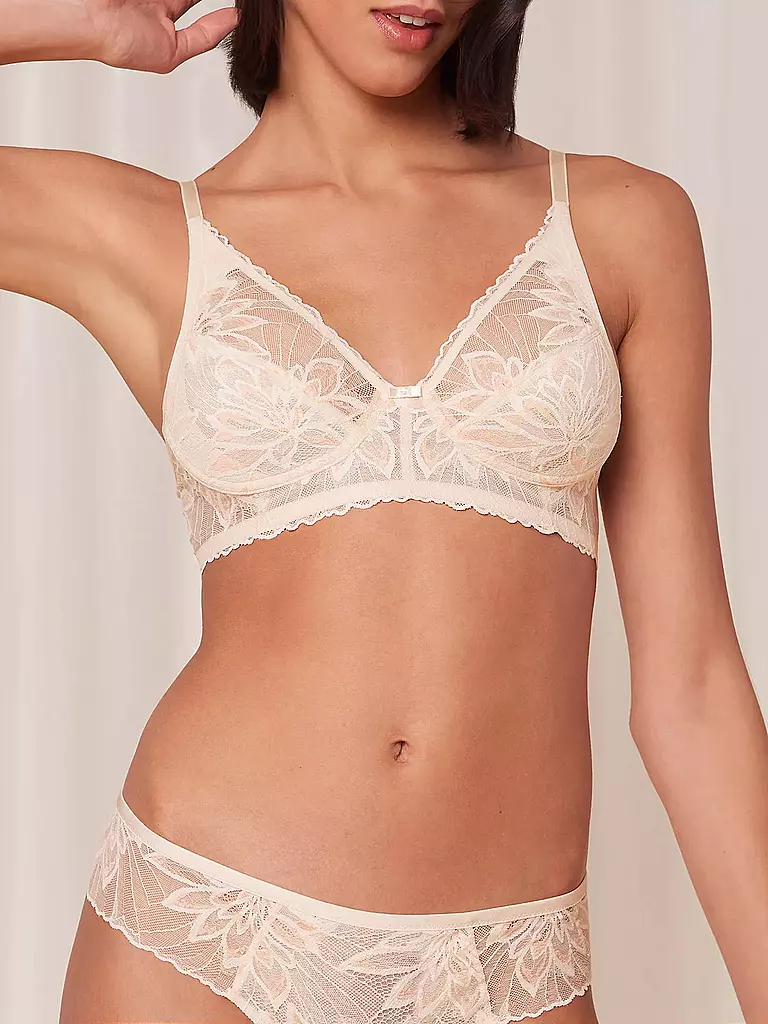 TRIUMPH | Sujetador sin relleno AMOURETTE fresh powder | Crema