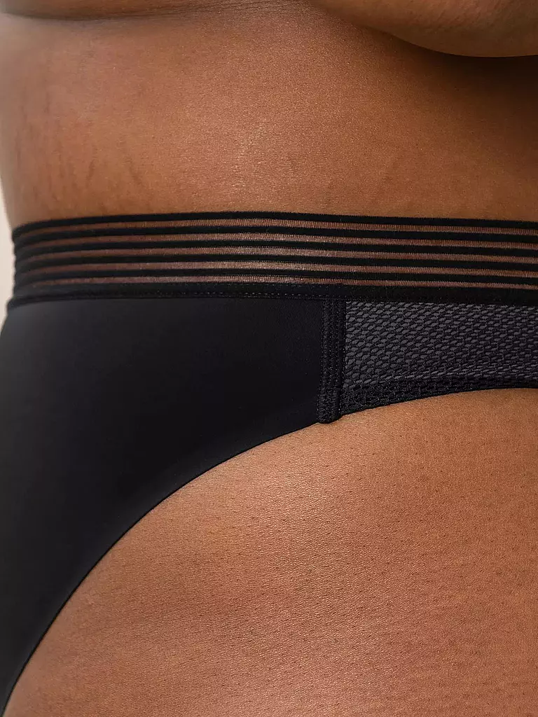 TRIUMPH | Tai-Slip "Infinite Sensation" (Negro) | Negro
