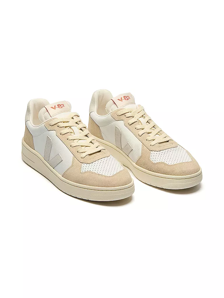 VEJA | Zapatillas V-82 | Crema