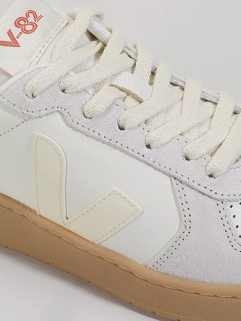 VEJA | Zapatillas V-82 | Blanco