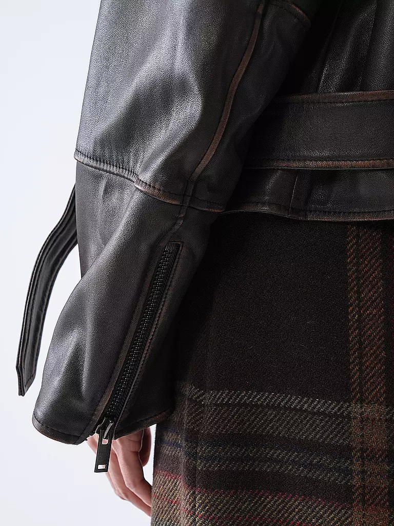WEEKEND MAX MARA | Chaqueta de cuero EGIZIO | 