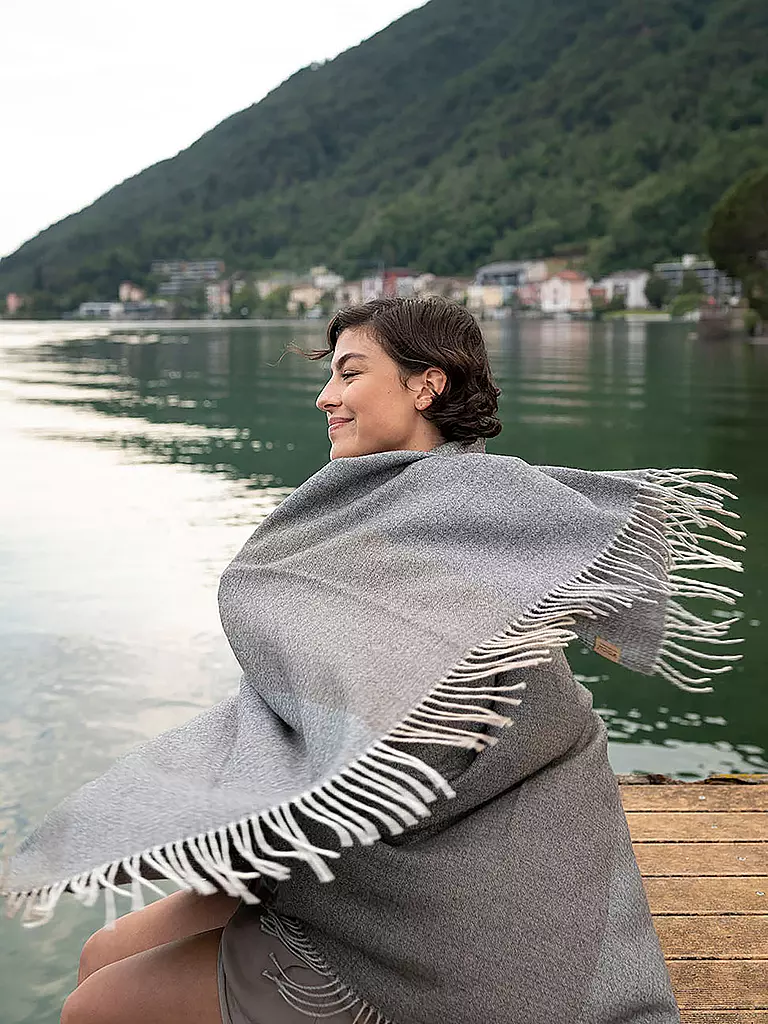WEICH COUTURE ALPACA | Edelhaardecke BORREA 130x180cm Gris Oscuro |
