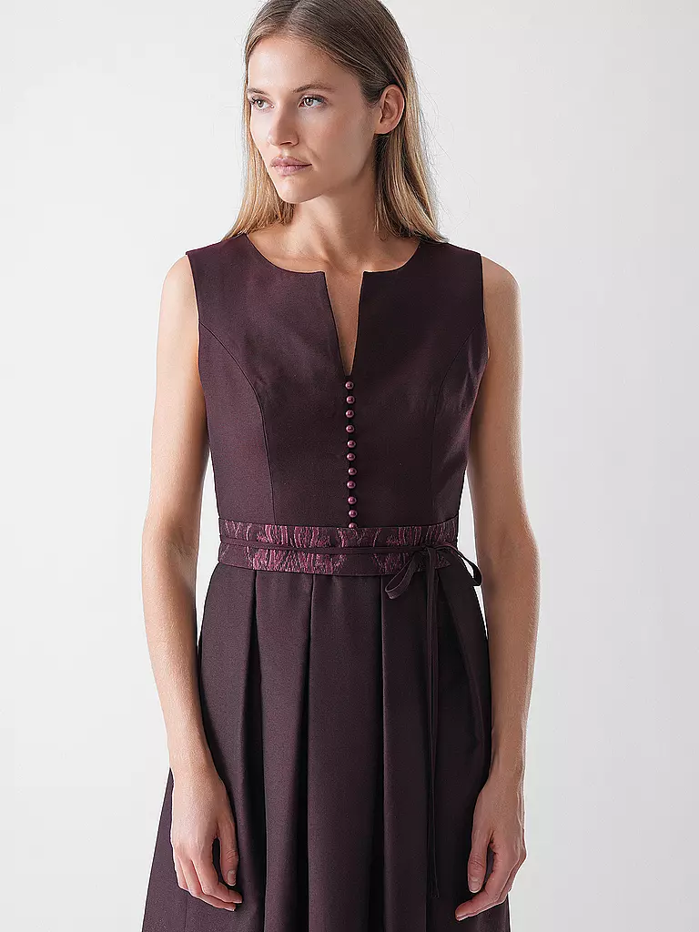WENGER | Vestido tradicional FENJA | 
