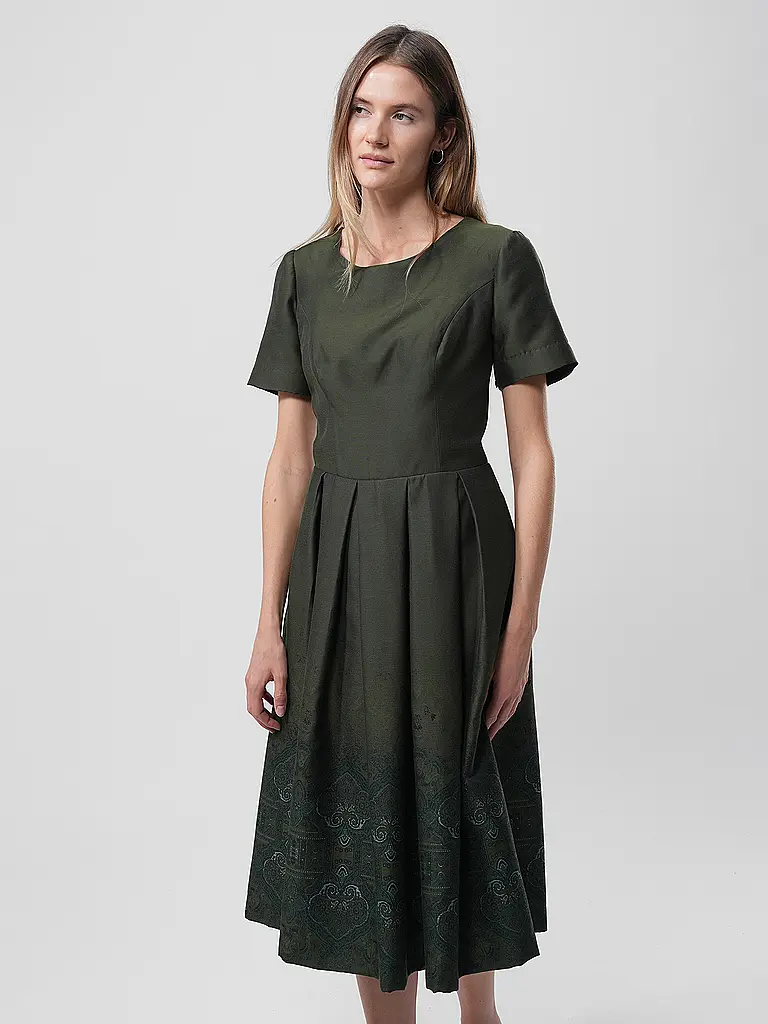 WENGER | Vestido tradicional ISIS | 