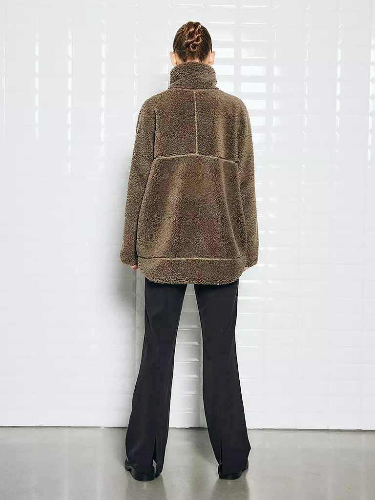 WITHBLACK | Chaqueta con aspecto de piel PILE | hellbraun