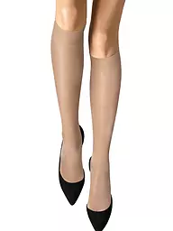 WOLFORD | Calcetines hasta la rodilla Satin Touch 20 den Gobi | Beige
