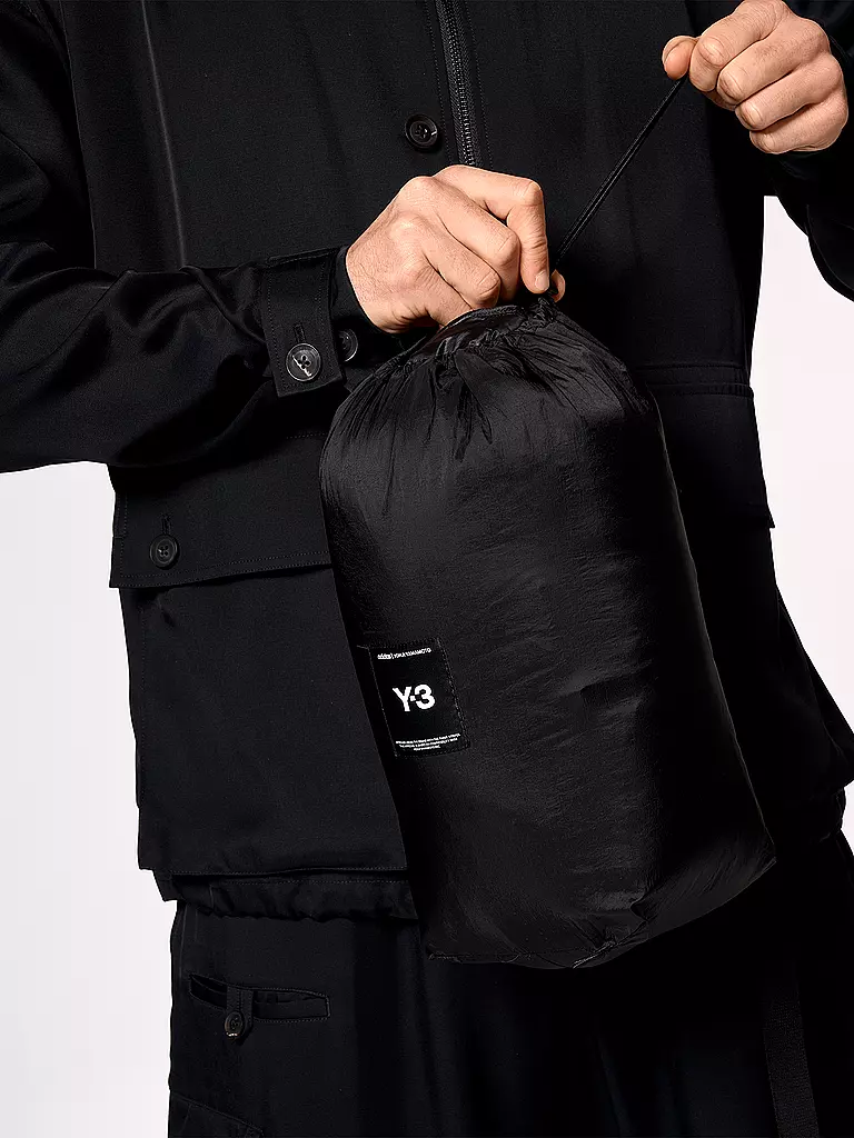 Y-3 | Chaleco acolchado de plumón | Negro